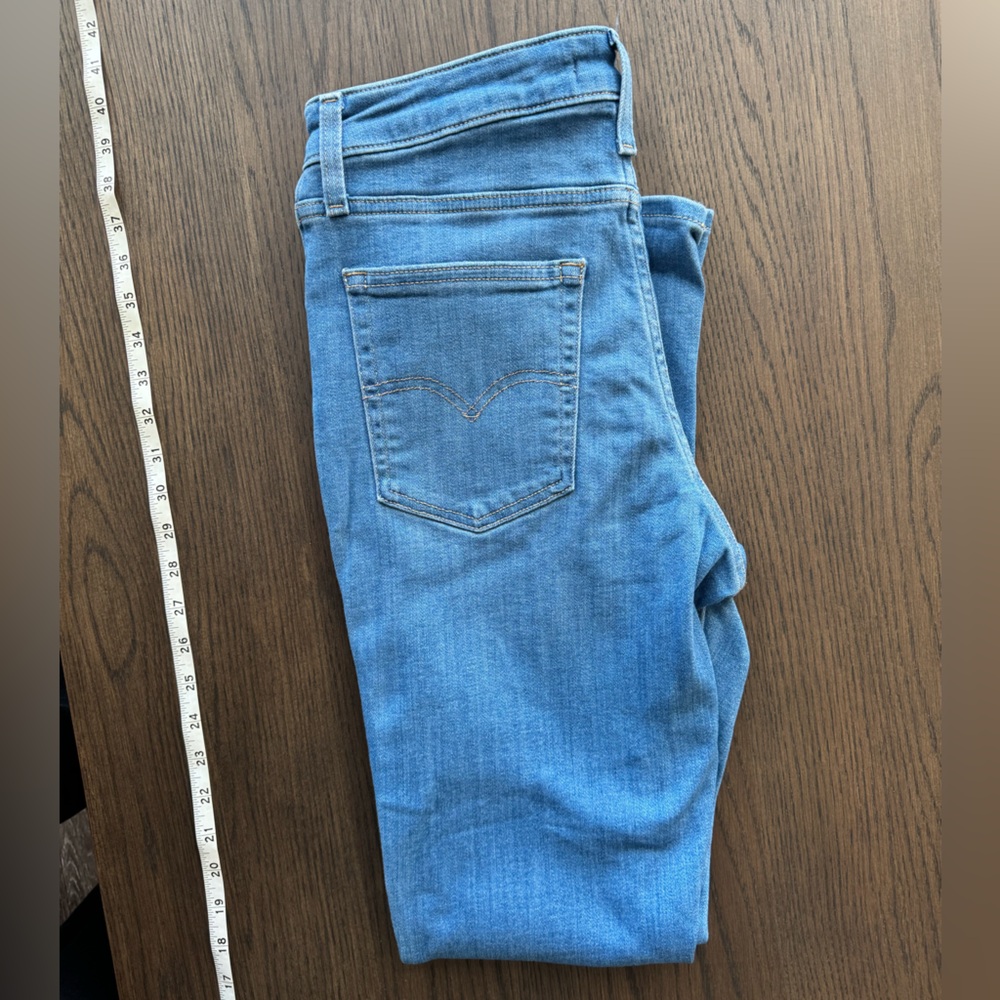 Levi’s Jeans Shapping High Rise Boot-Cut - Picture 3 of 5